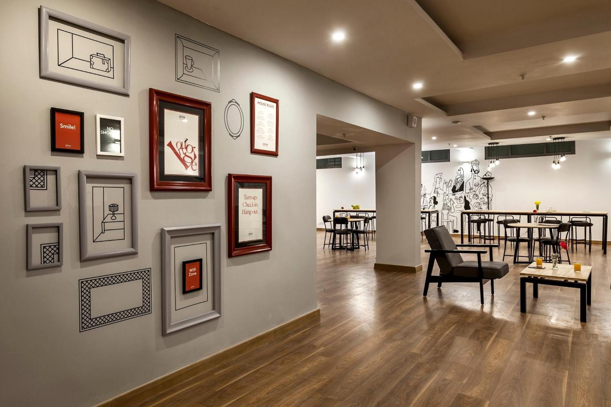 Super Townhouse Hotel Impact Chinhat Eksteriør billede